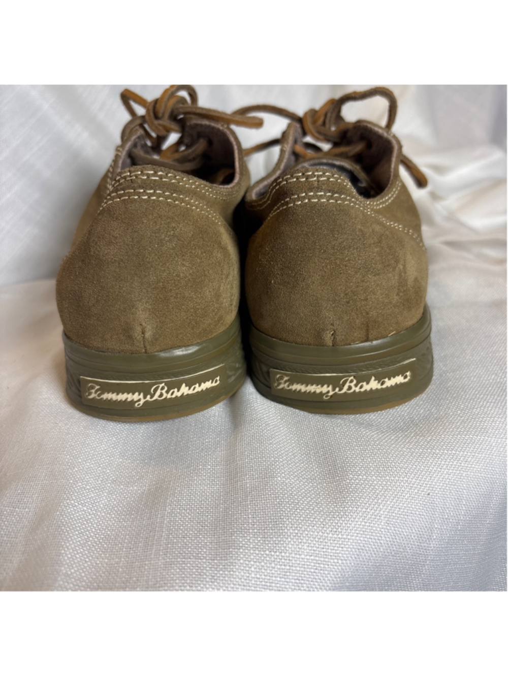 Tommy Bahama Tie-One-On Suede Men's Deck Shoes Like New sz 8.5 - Picture 2 of 9